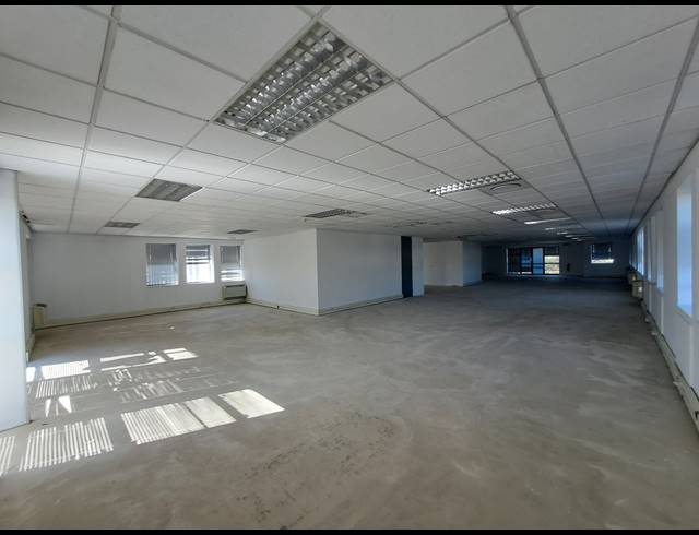 1,575M² OFFICE TO LET IN ILLOVO